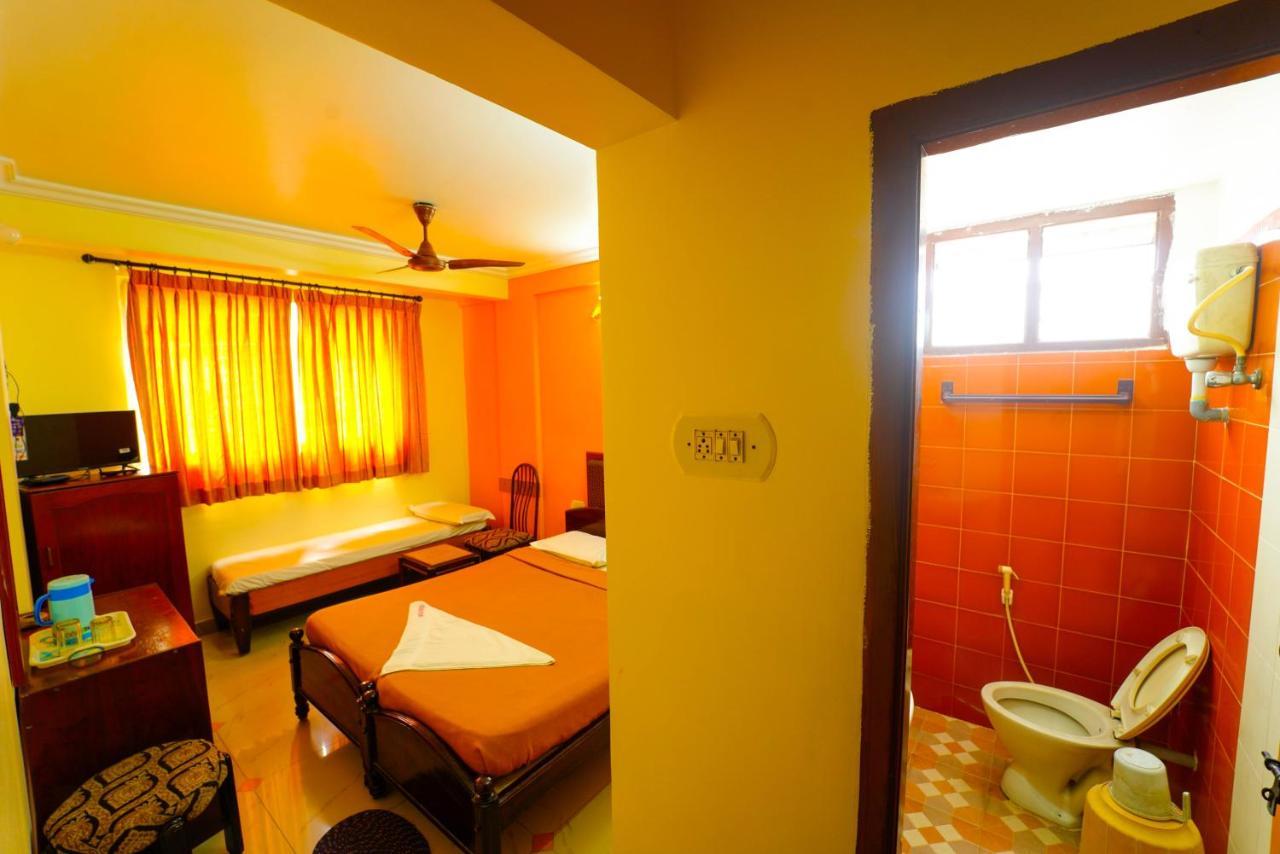 Amogha Residency Otel Maisur Dış mekan fotoğraf