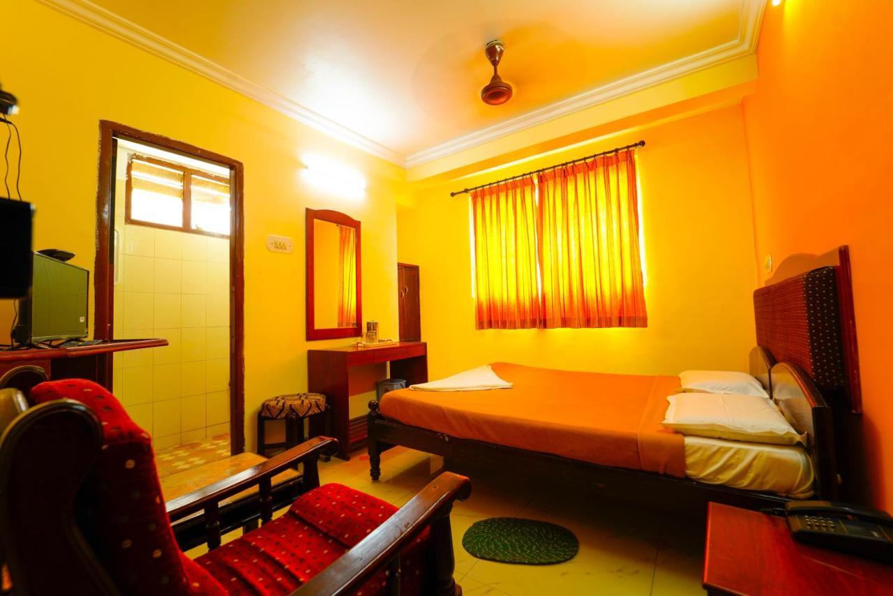 Amogha Residency Otel Maisur Dış mekan fotoğraf