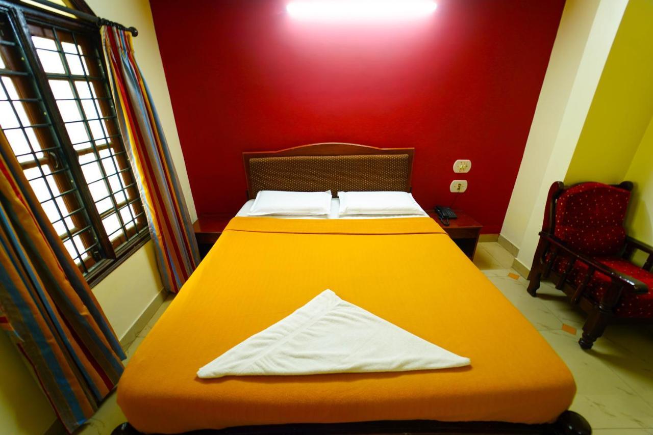 Amogha Residency Otel Maisur Dış mekan fotoğraf