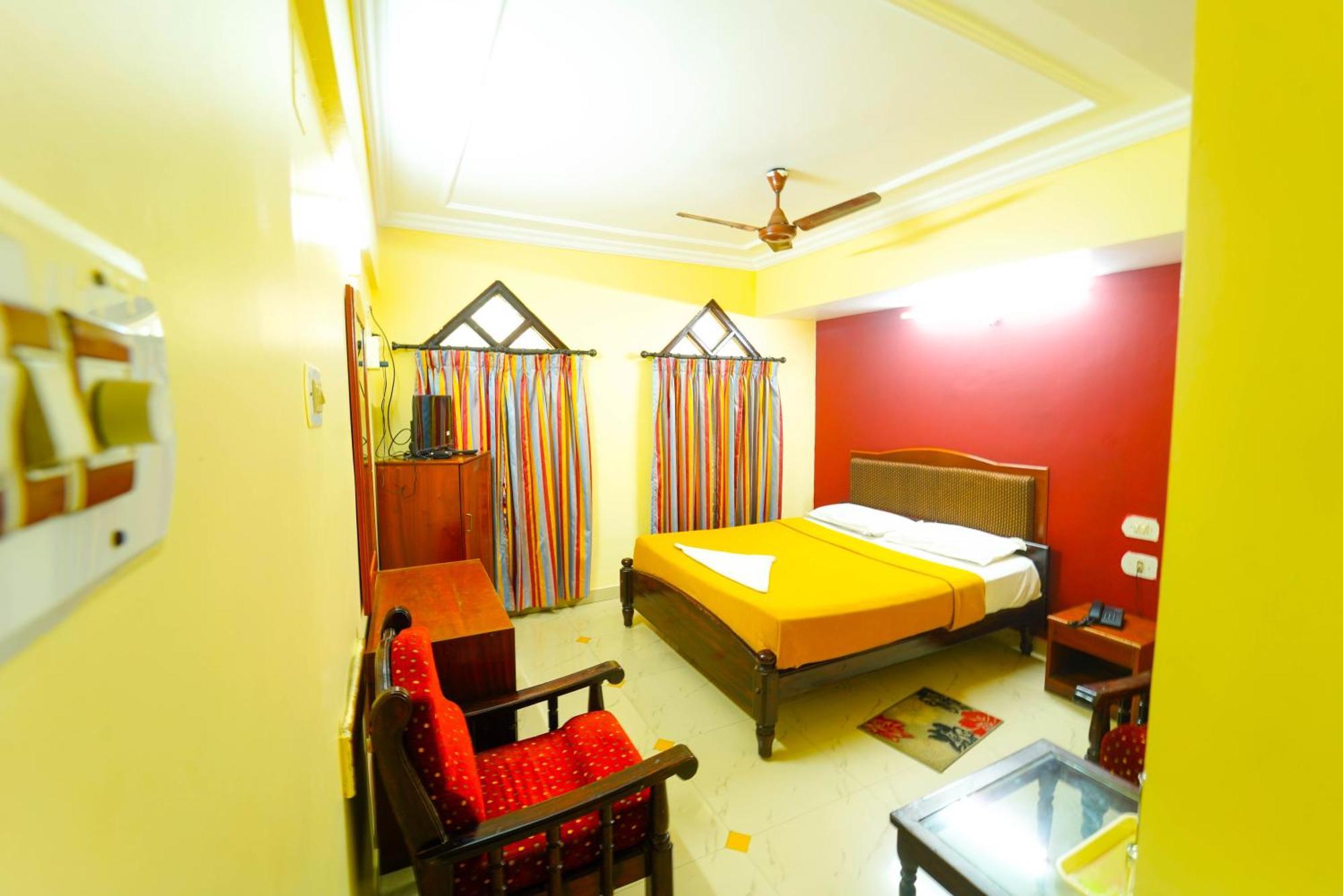 Amogha Residency Otel Maisur Dış mekan fotoğraf