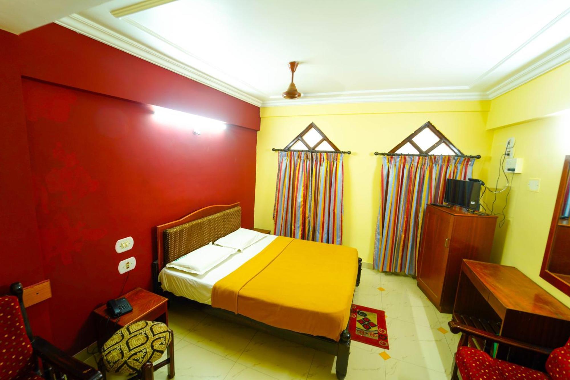 Amogha Residency Otel Maisur Dış mekan fotoğraf